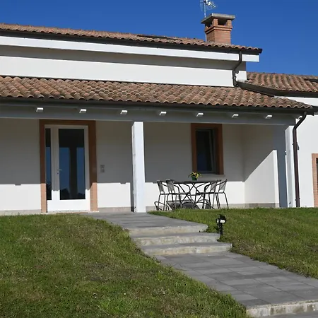 Апартаменты Se252 - Montemarciano, Bilocale Rinnovato Con Giardino Монтемарчано